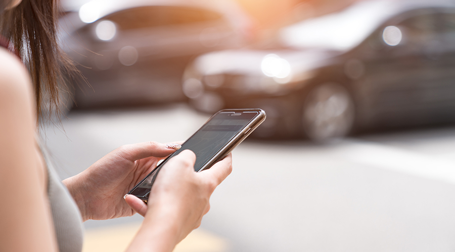 8 Ways to use SMS in the Automotive Industry