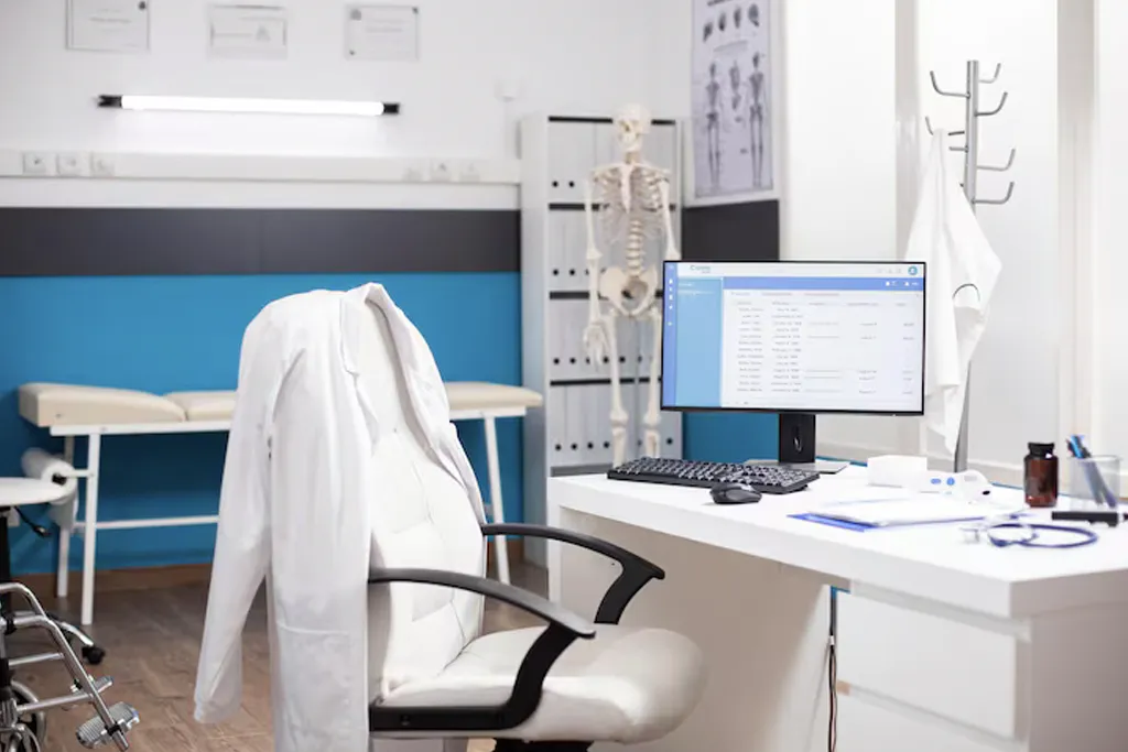 The Hidden Costs of Manual Temperature Tracking in Food and Pharmaceuticals